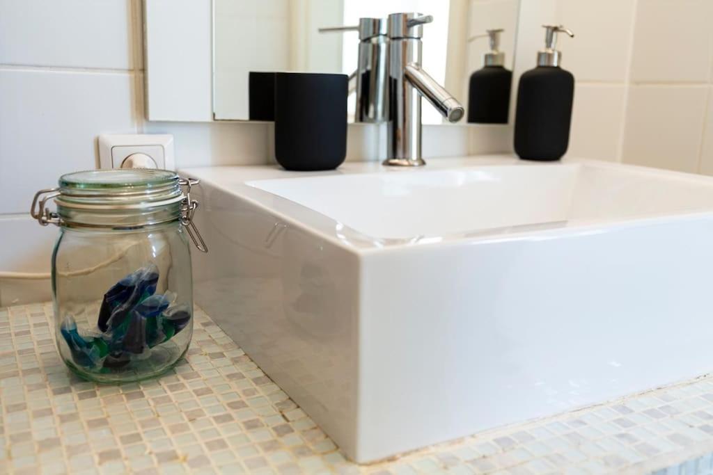 Savoir-Vivre In Unserer Zentralen Balkonwohnung Wien Ngoại thất bức ảnh